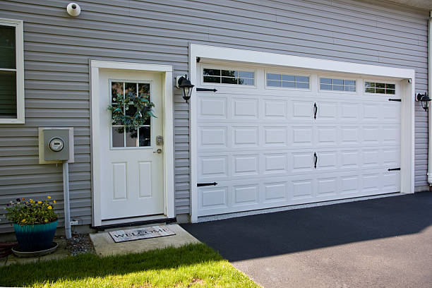 24/7 Emergency Garage Door Panel Replacement experts in Fivepointville, PA